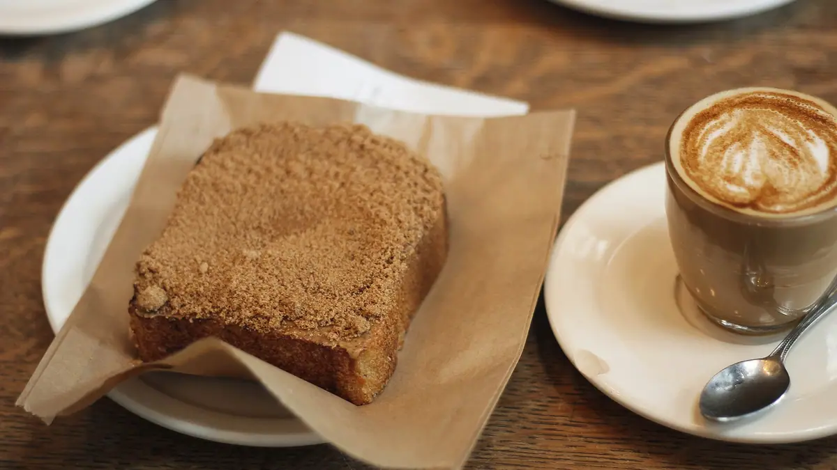 The Waffle Bowl – bakery & café in Oakham town centre